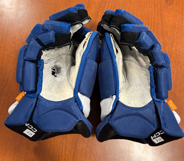 #61 Milo Roelens Game-Worn Gloves - 2024-25