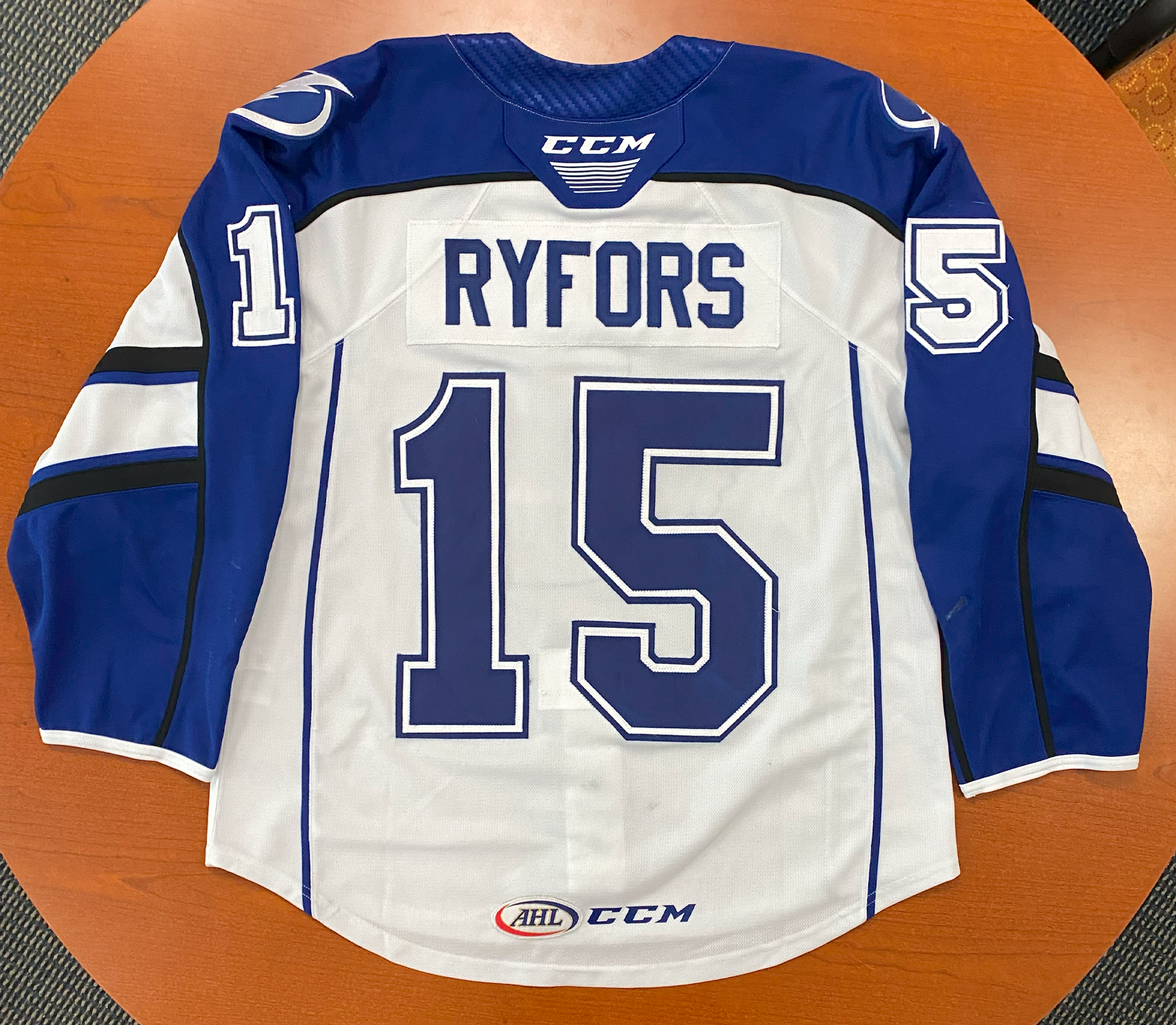 15 Simon Ryfors White Jersey - 2022-23 – Syracuse Crunch Official